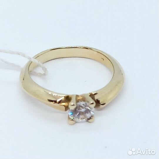 Золотое кольцо с фианитом р-р 16 (20 590)