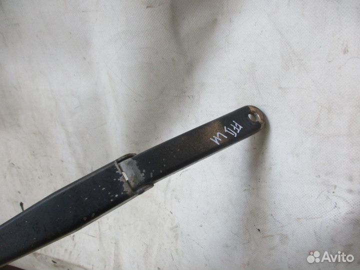 Поводок стеклоочистителя передний левый Ford Focus