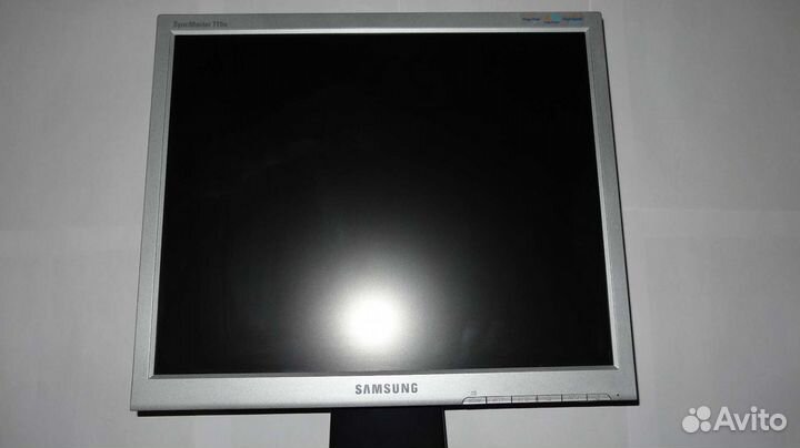 Монитор Samsung SyncMaster 710N