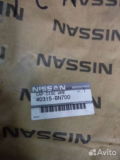 Колпак колеса Nissan r15