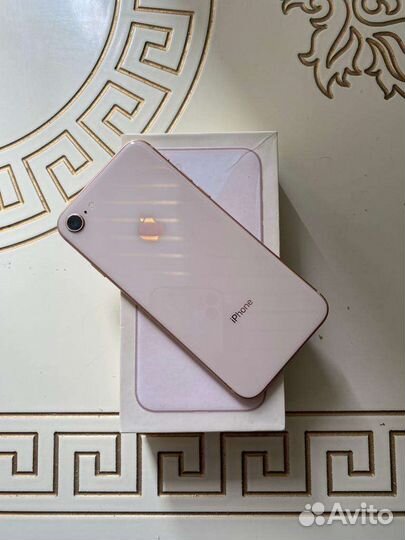 Телефон iPhone