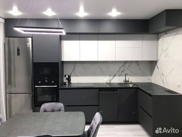 Кухня новая