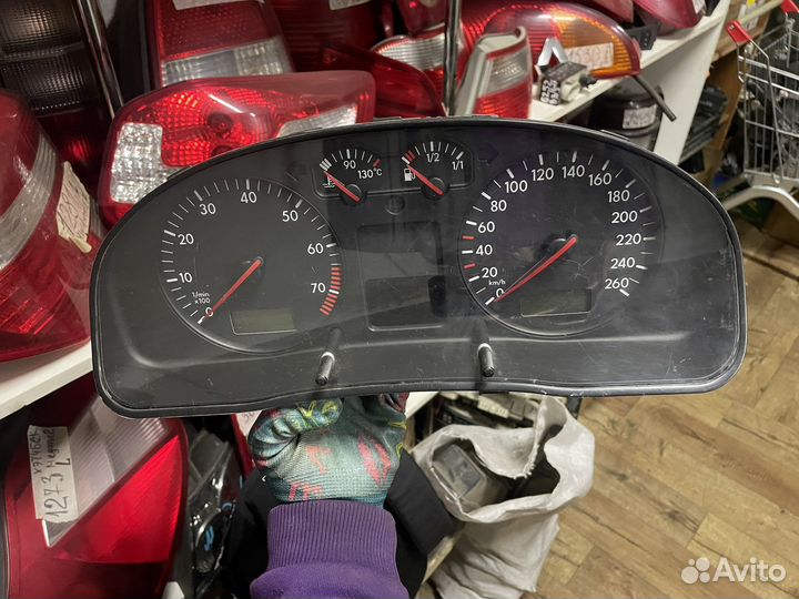 Панель приборов Volkswagen Passat B5 1996-2000