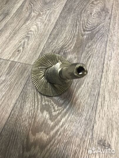 Ручная дробилка для солода