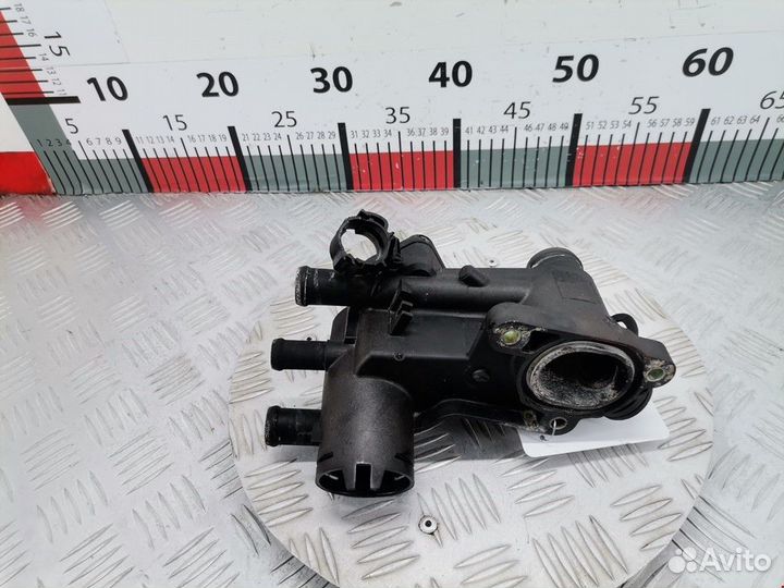 Корпус термостата seat Leon 2001 032121111BA