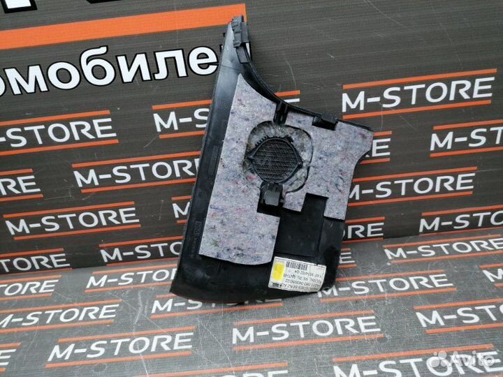 Обшивка стойки передняя правая Mercedes-Benz