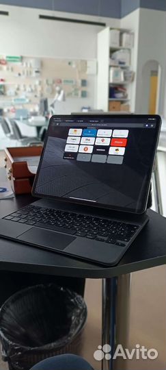 iPad pro 12.9 512 гб 4 поколение