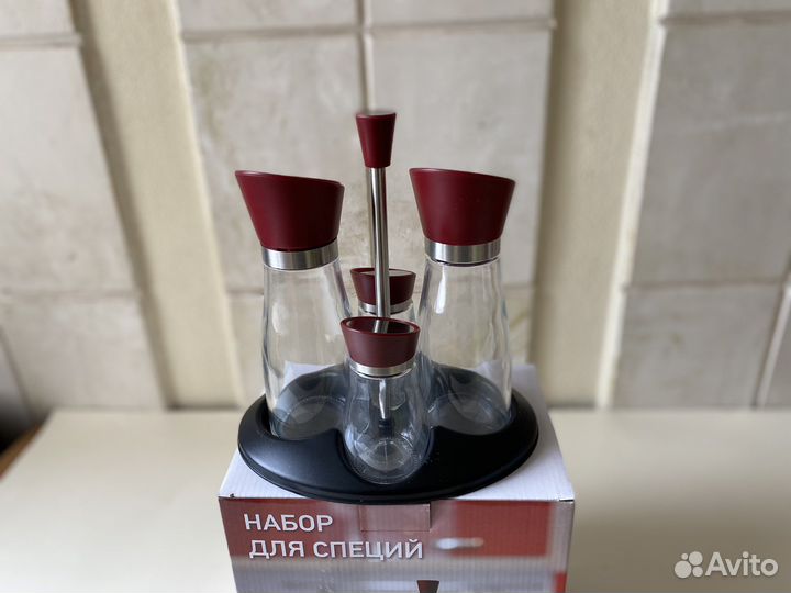 Набор баночек для специй на подставке
