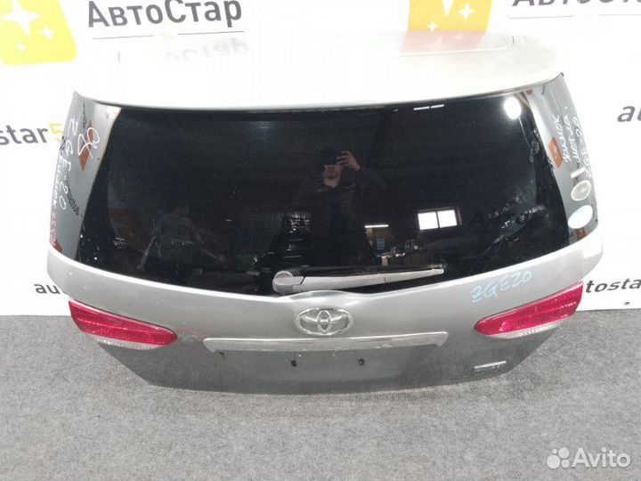 Дверь 5-я задняя Toyota Wish ZGE20