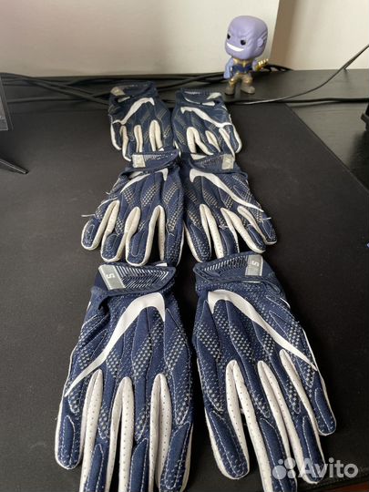 Перчатки для американского футбола nike