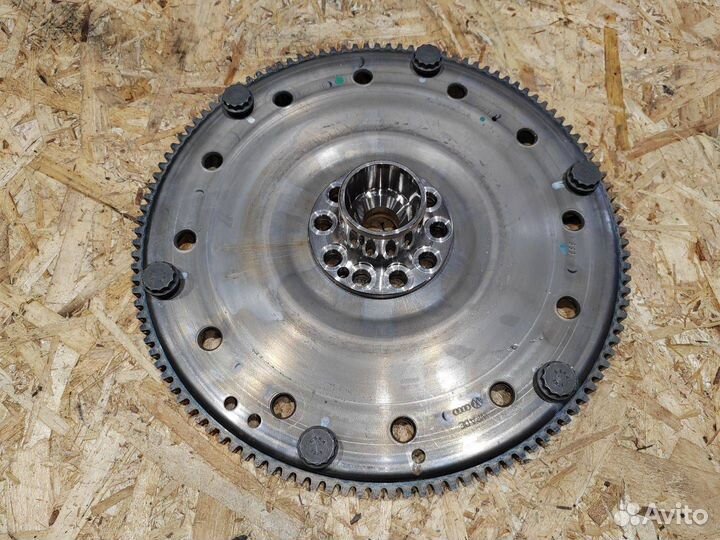 Маховик Audi A6 4G/C7 2013 06E105323T