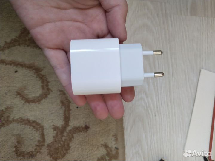 Блок питания для iPhone