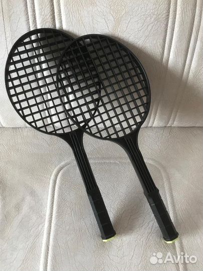 Ракетки для тенниса, бадминтона