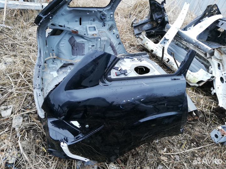 Задняя часть mazda CX7