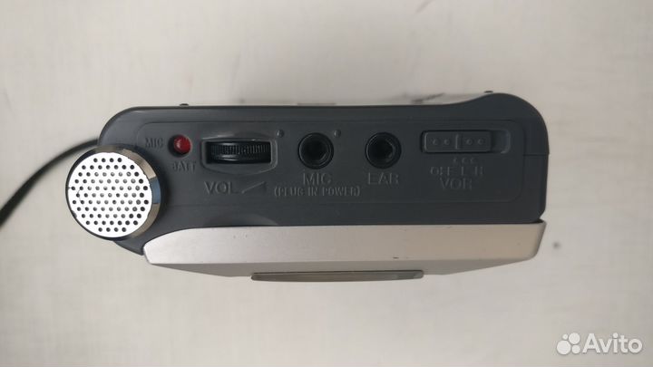 Диктофон Sony TCM-200DV