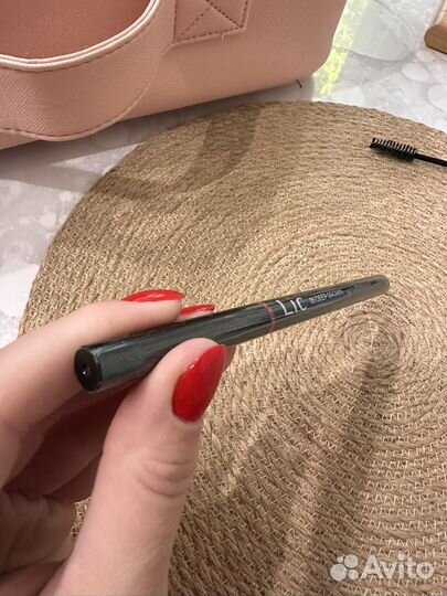 Lic карандаш для бровей (05 Deep brown)