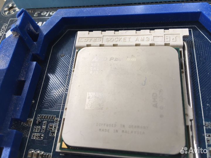 Материнская плата с процессором и памятью