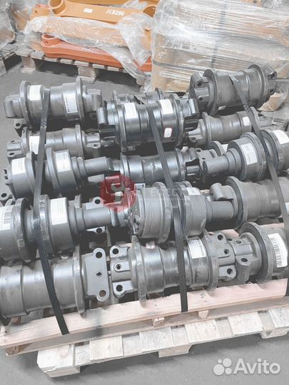 Каток поддерживающий Komatsu PC400-7