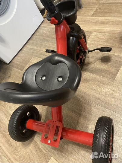 Трехколесный велосипед детский