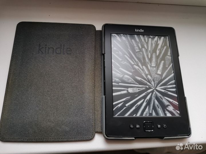 Amazon Kindle 4