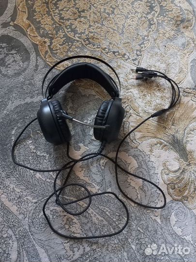 Проводные наушники на голову с микрофоном