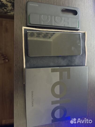 Samsung Galaxy Z Fold4, 12/256 ГБ