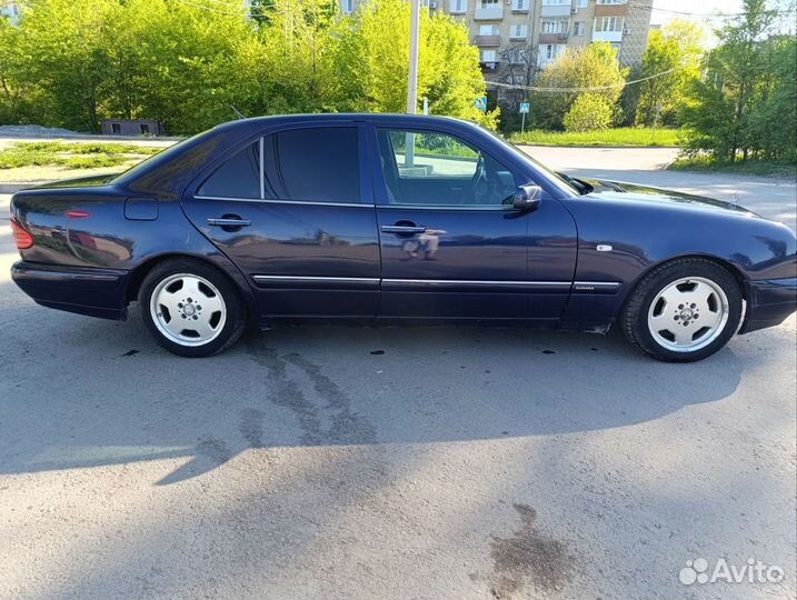 Mercedes-Benz E-класс 2.3 AT, 1997, 300 000 км