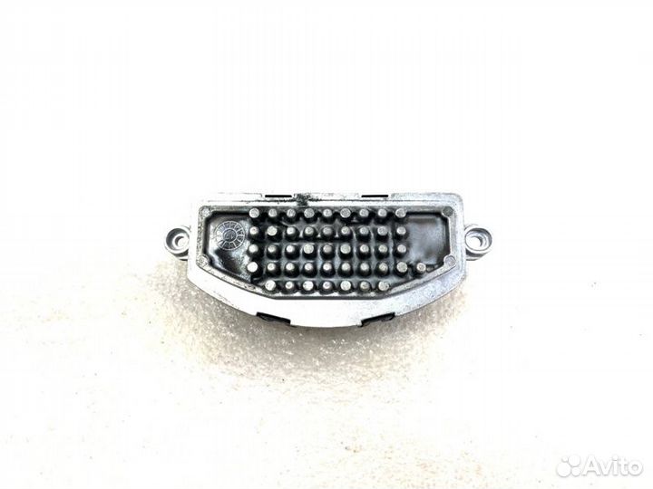 Резистор отопителя Volkswagen Passat B8 czda 2018