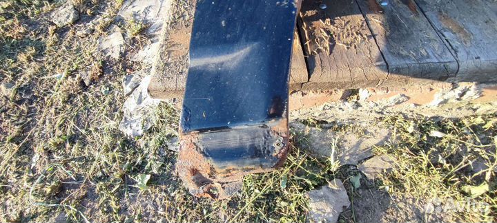 Крыло переднее priora