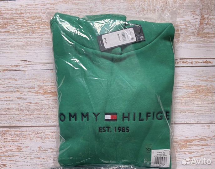 Оригинал Tommy hilfiger новая