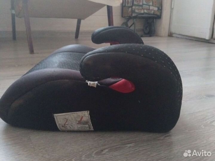 Детская сидушка в машину