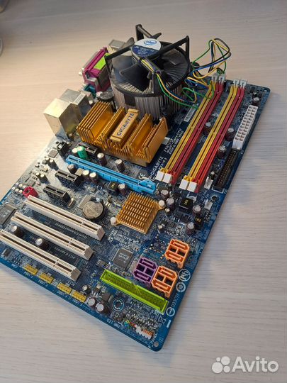 Материнская плата 775
