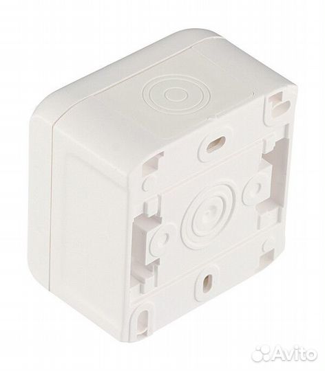 Выключатель Legrand Quteo 782300 одноклавишный открытая установка белый IP44 влагозащищенный