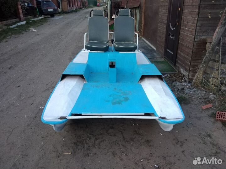 Катамаран янтарь