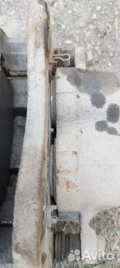 Комплект тормозных супортов санг енг актион спорт