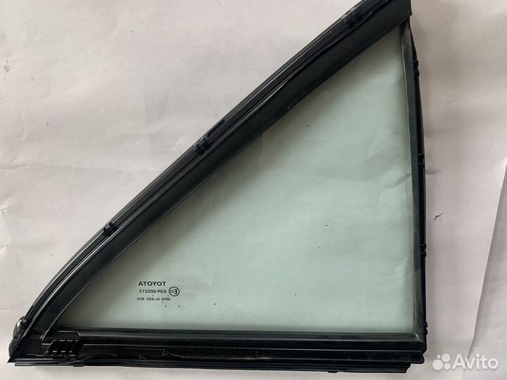 Заднее левое стекло на Toyota Camry и другое