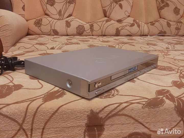 DVD плеер LG DS375. Включали несколько раз