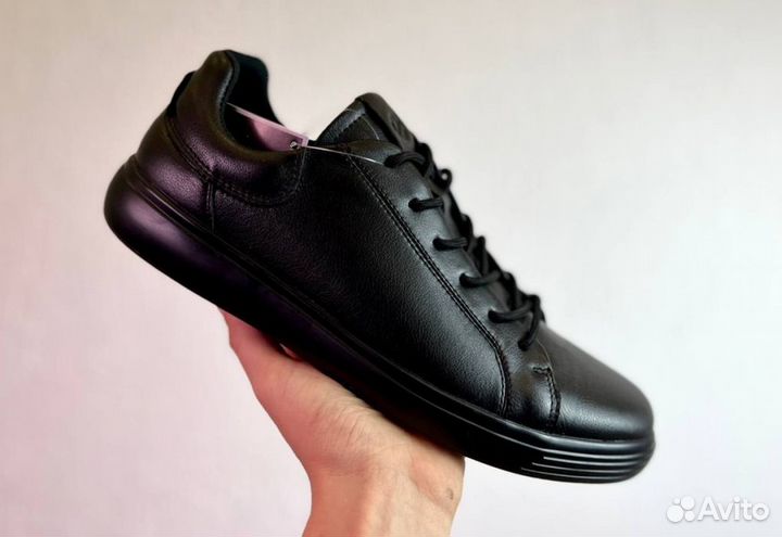 Кроссовки Ecco надежные