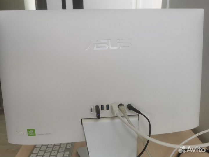 Компьютер моноблок Asus