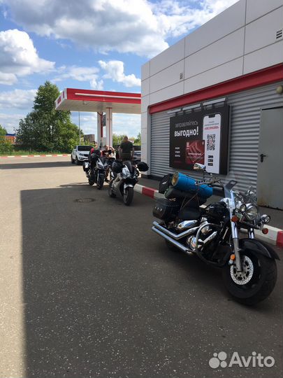 Suzuki boulevard c90