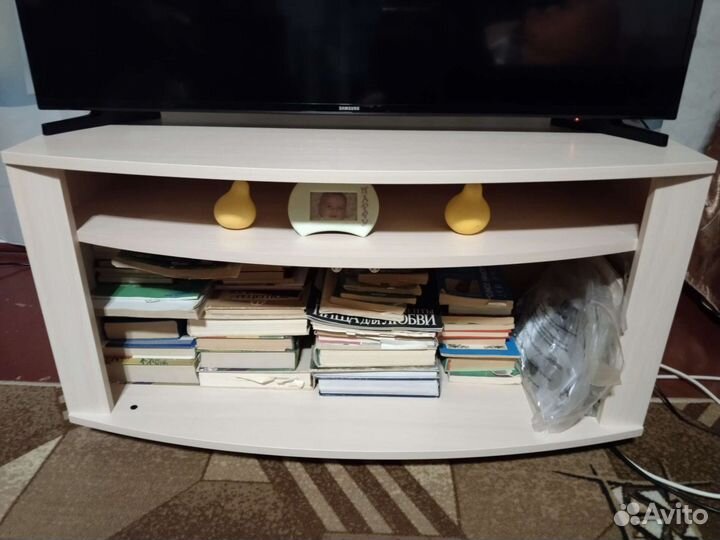 Тумба под телевизор новая