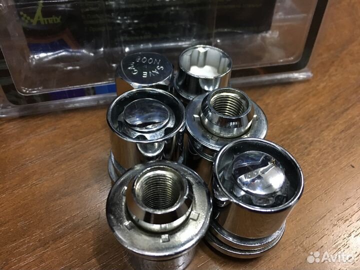 Секретные гайки Nissan, Infiniti