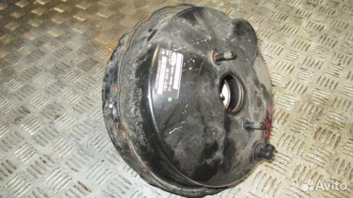 Усилитель тормозов вакуумный Ford Focus 3