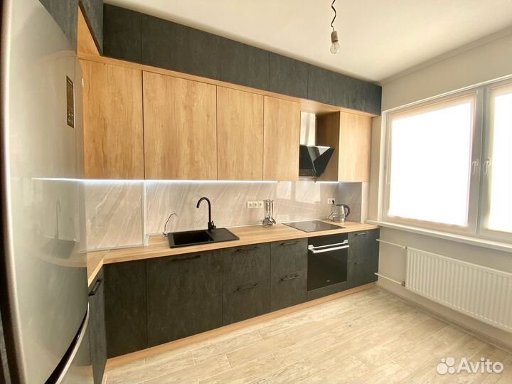 Прямой Кухонный гарнитур на заказ в Челябинске