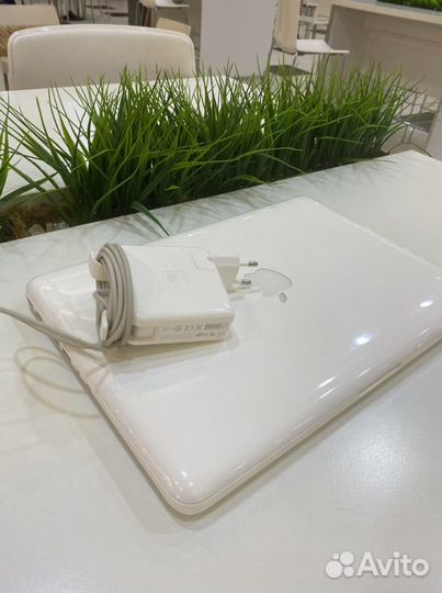 Macbook 1344. Диагональ 13,3 дюйма