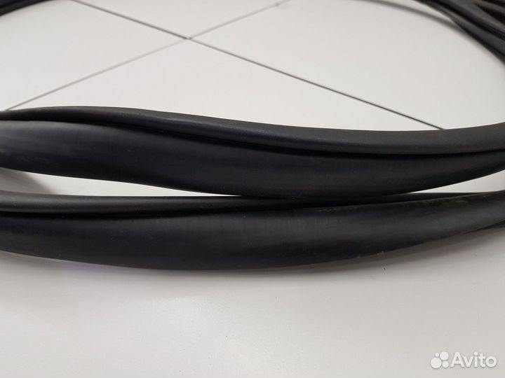 Уплотнитель двери передний правый (Changan CS35)