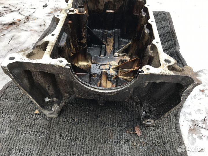 Поддон Honda Fit