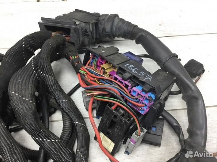 Электропроводка (моторная коса) Audi A4 седан AVF