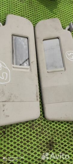 Козырmки Jetta 5