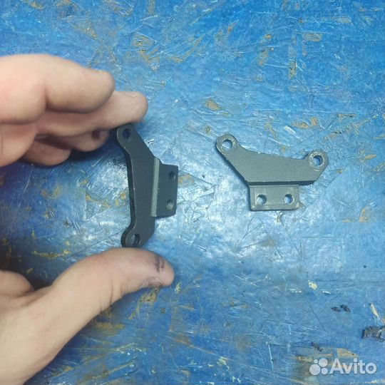 Держатель тормозного суппорта dualtron